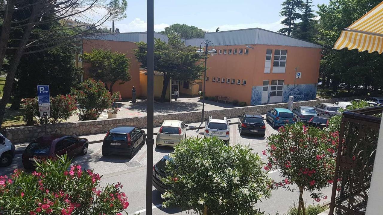 Apartmandamir Crikvenica Eksteriør billede